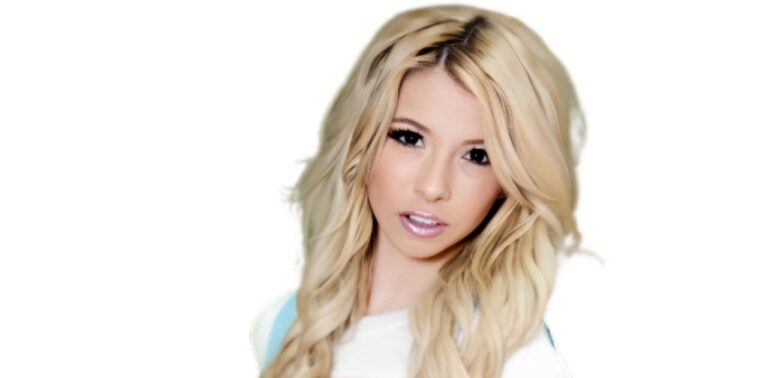 Kenzie Reeves Biography, Age, Real Name, Career, Boyfriend